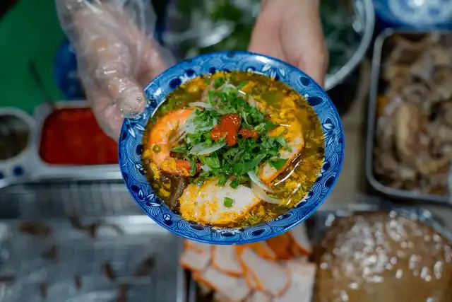 Các món ăn địa phương luôn hấp dẫn du khách tại các điểm đến du lịch